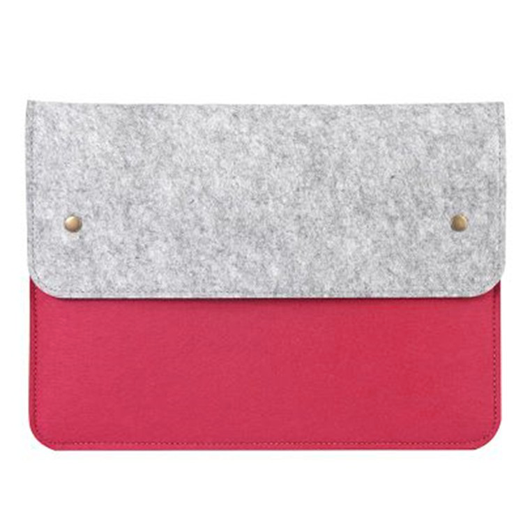 The Clutch Laptop Sleeve 15-inch